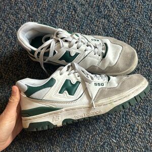 New balance 550 in dark green